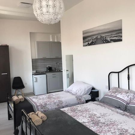 Studio Apartmani Paola Rijeka Buitenkant foto