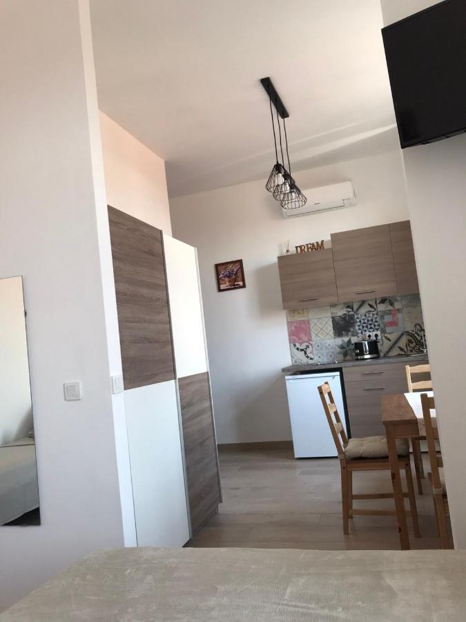 Studio Apartmani Paola Rijeka Buitenkant foto