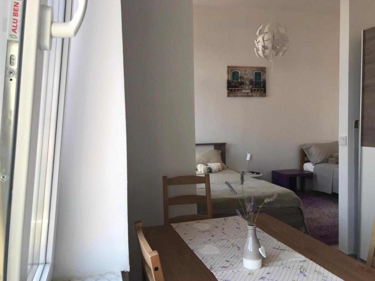 Studio Apartmani Paola Rijeka Buitenkant foto