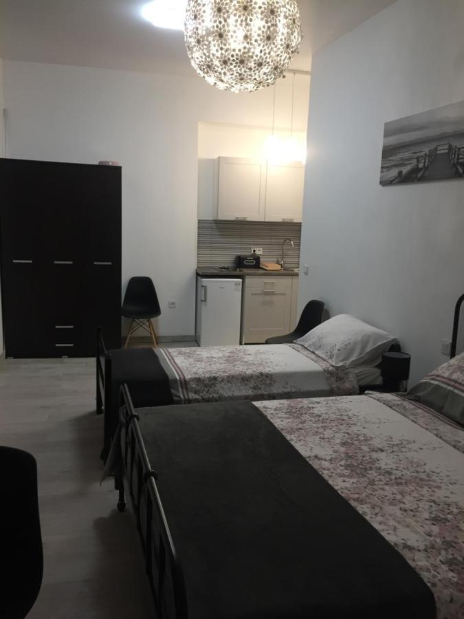 Studio Apartmani Paola Rijeka Buitenkant foto