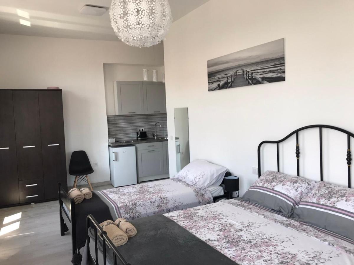 Studio Apartmani Paola Rijeka Buitenkant foto